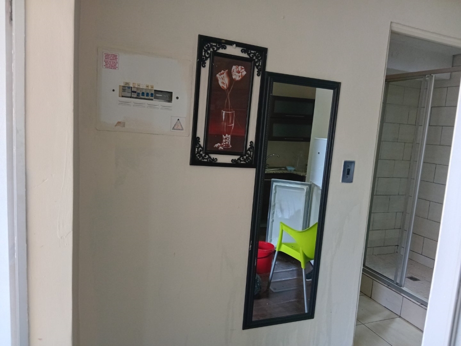 To Let 1 Bedroom Property for Rent in Braamfontein Gauteng