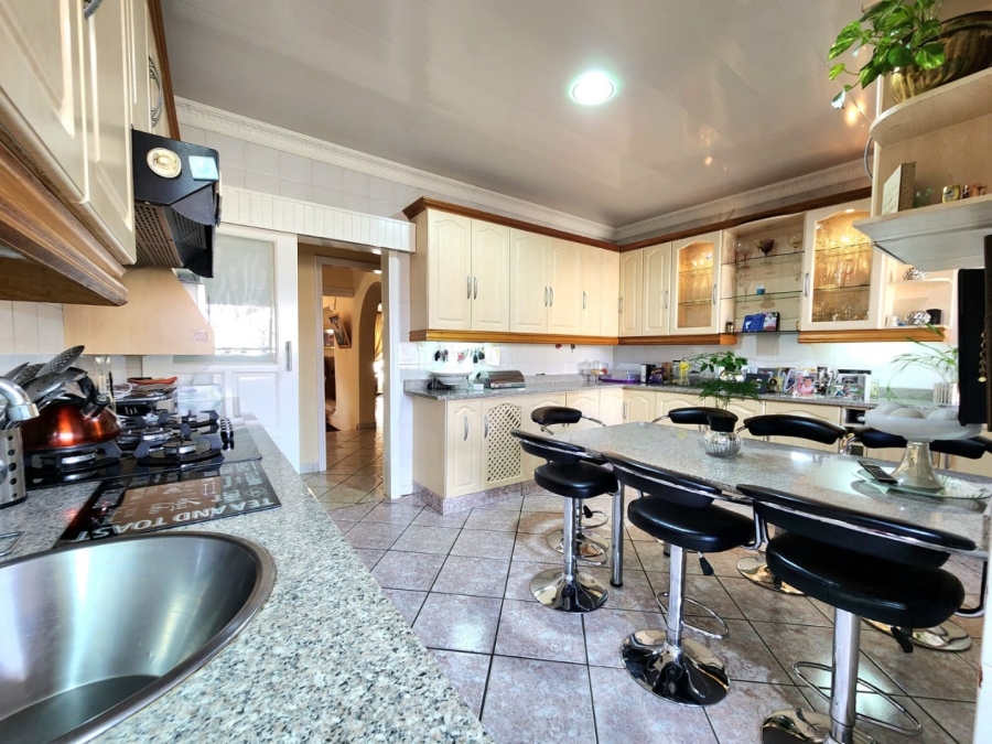 4 Bedroom Property for Sale in Winchester Hills Gauteng