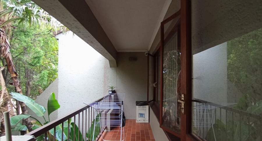 2 Bedroom Property for Sale in Sunninghill Gauteng