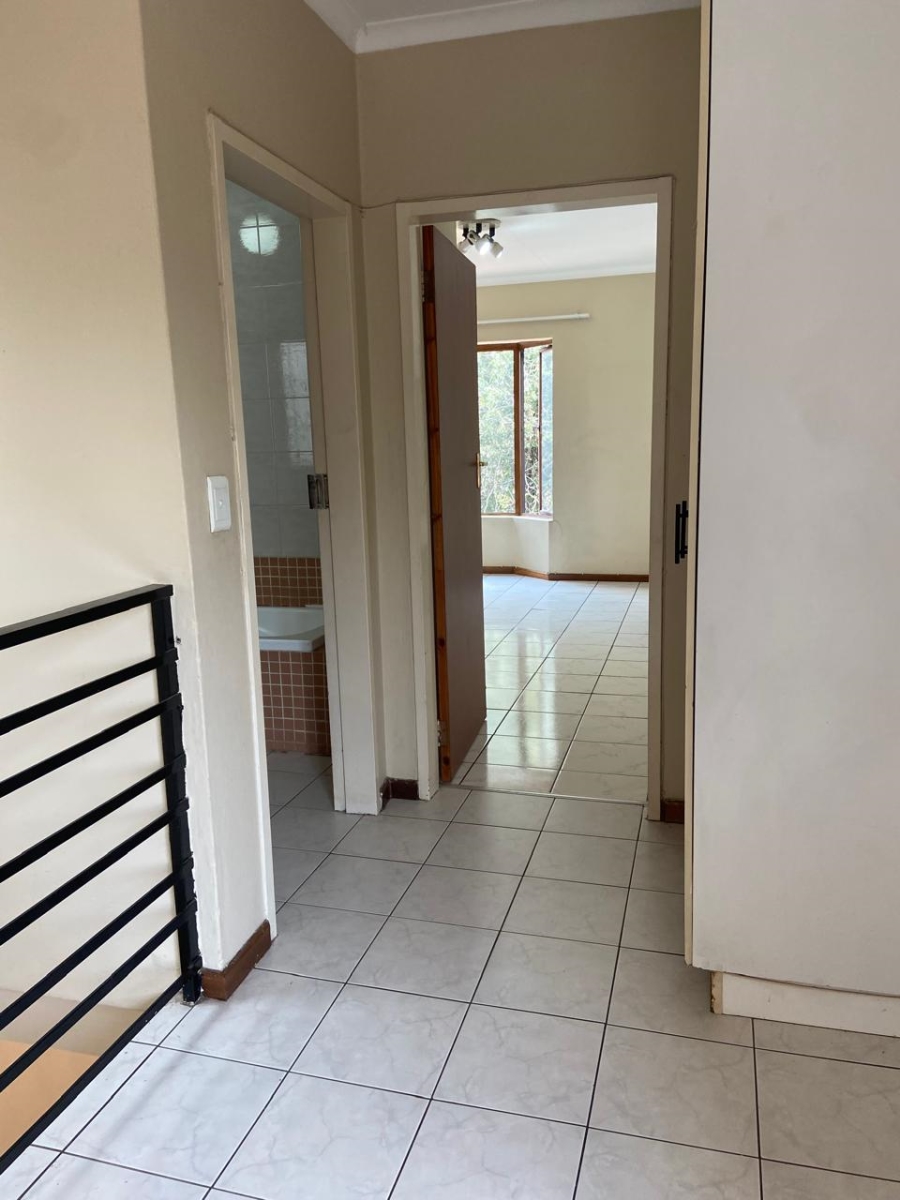 2 Bedroom Property for Sale in Buurendal Gauteng