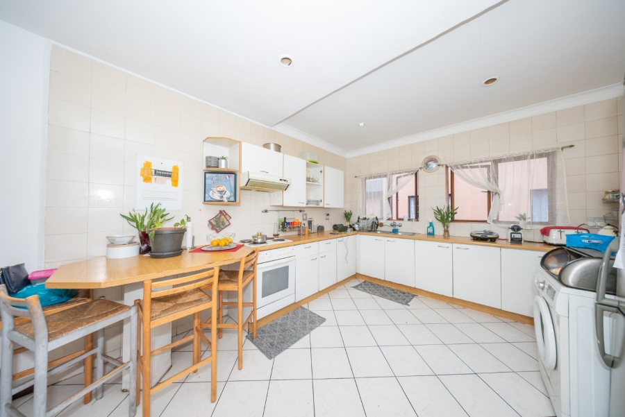 2 Bedroom Property for Sale in Buurendal Gauteng