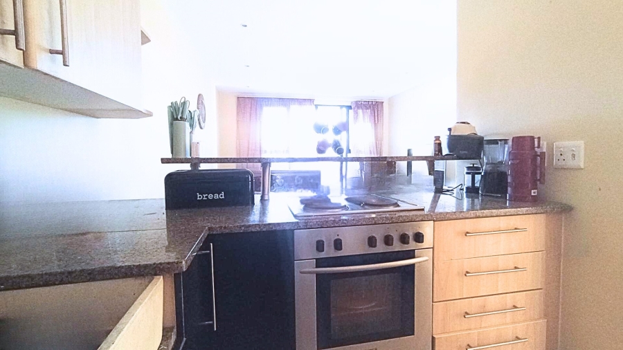 2 Bedroom Property for Sale in Rooihuiskraal North Gauteng