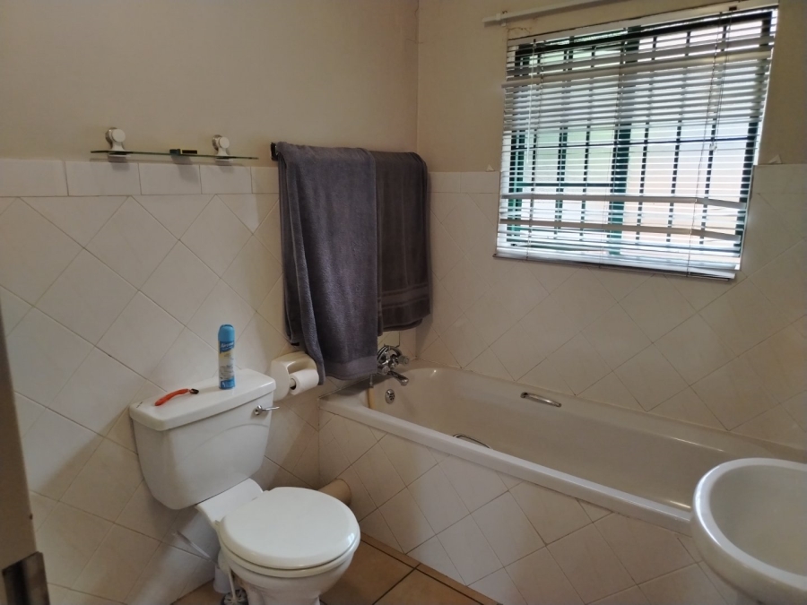 To Let  Bedroom Property for Rent in Moreleta Park Gauteng