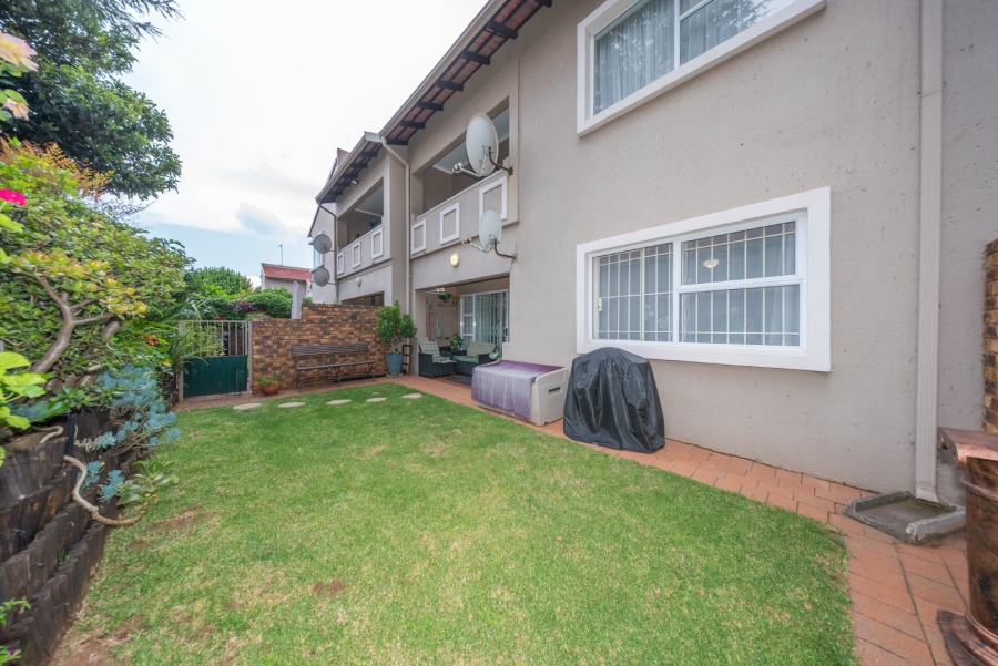 2 Bedroom Property for Sale in Wannenburghoogte Gauteng