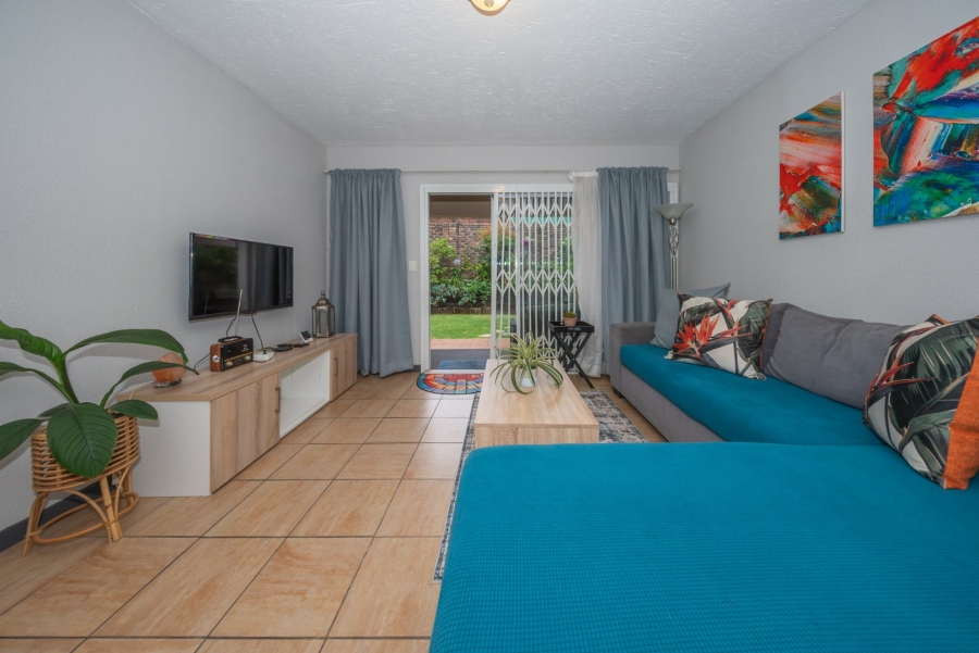 2 Bedroom Property for Sale in Wannenburghoogte Gauteng