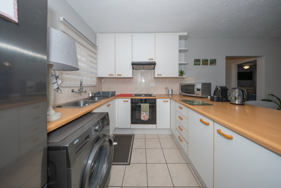 2 Bedroom Property for Sale in Wannenburghoogte Gauteng