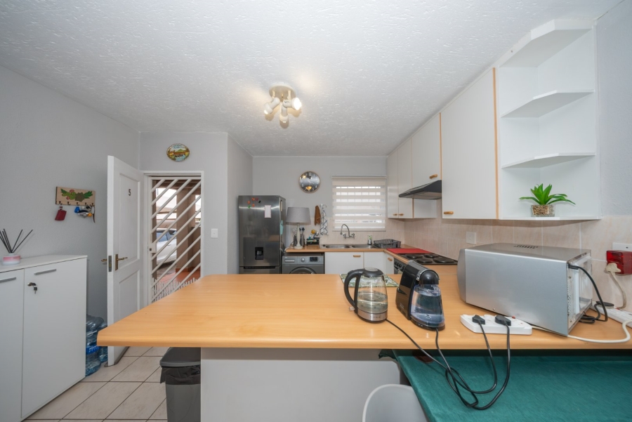 2 Bedroom Property for Sale in Wannenburghoogte Gauteng