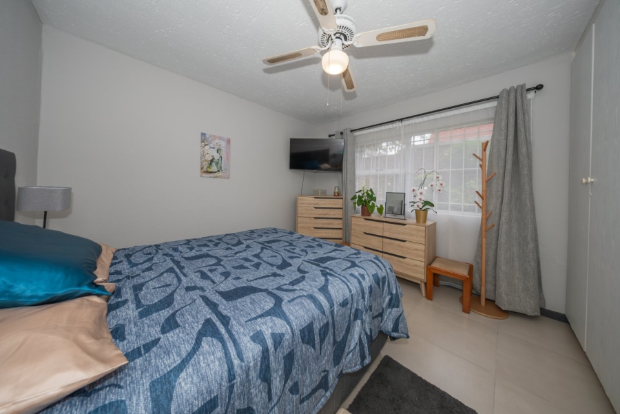 2 Bedroom Property for Sale in Wannenburghoogte Gauteng