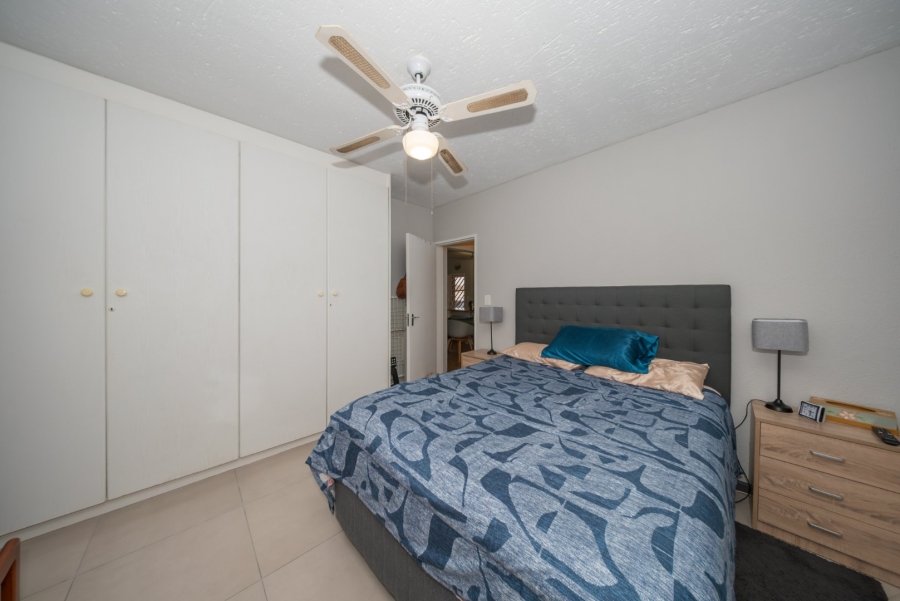 2 Bedroom Property for Sale in Wannenburghoogte Gauteng