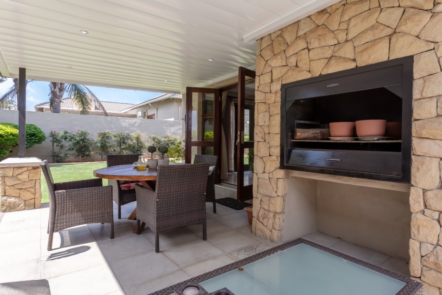 3 Bedroom Property for Sale in Honeydew Manor Gauteng