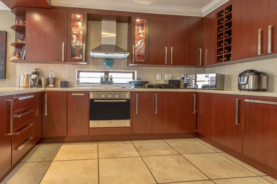 3 Bedroom Property for Sale in Honeydew Manor Gauteng