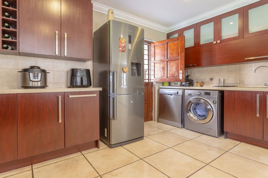3 Bedroom Property for Sale in Honeydew Manor Gauteng