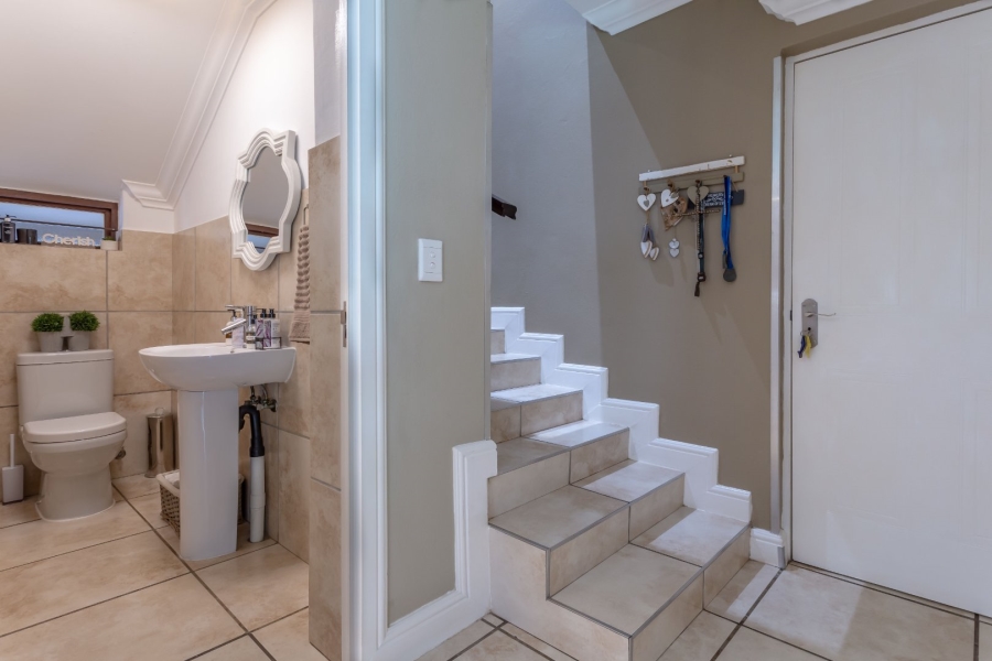 3 Bedroom Property for Sale in Honeydew Manor Gauteng