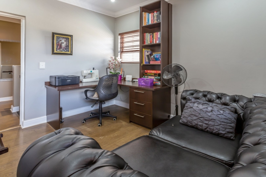 3 Bedroom Property for Sale in Honeydew Manor Gauteng