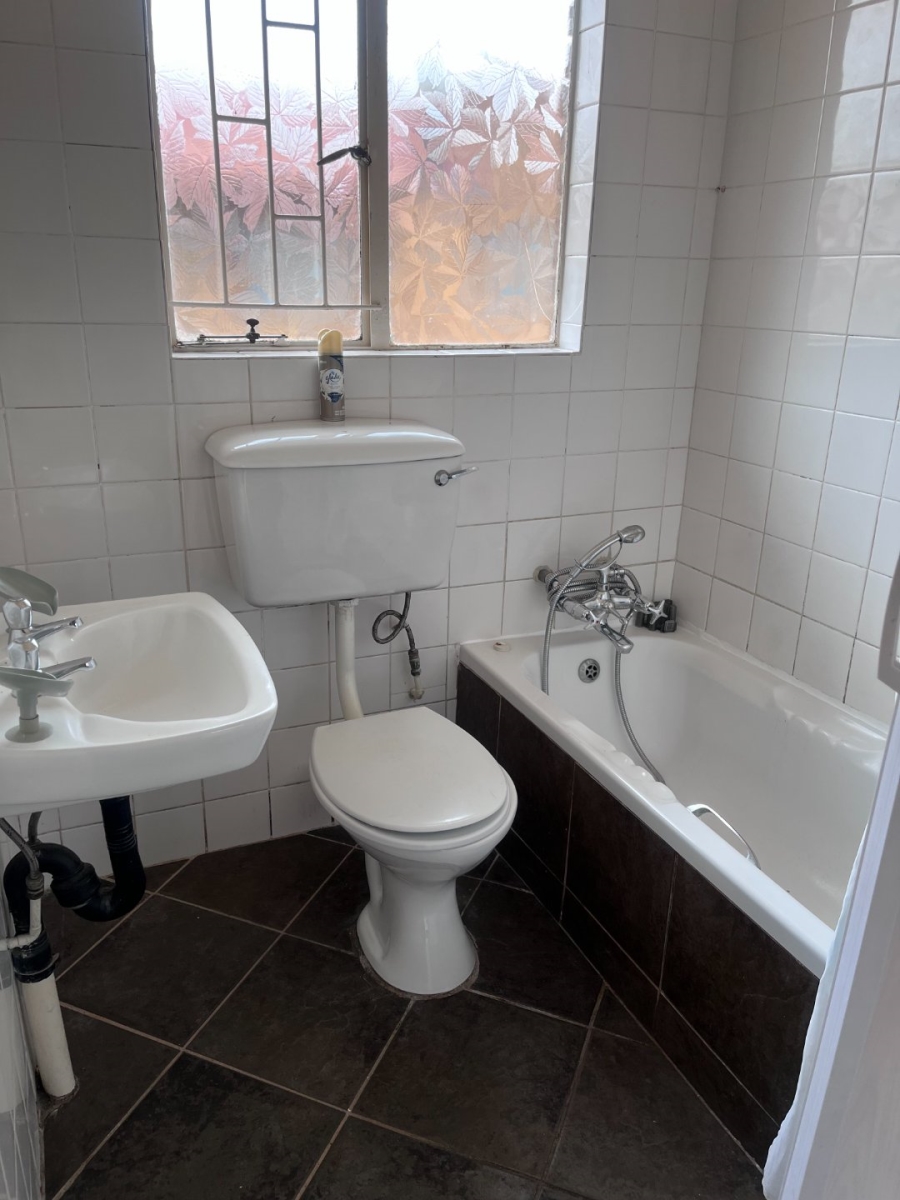 2 Bedroom Property for Sale in Birchleigh Gauteng