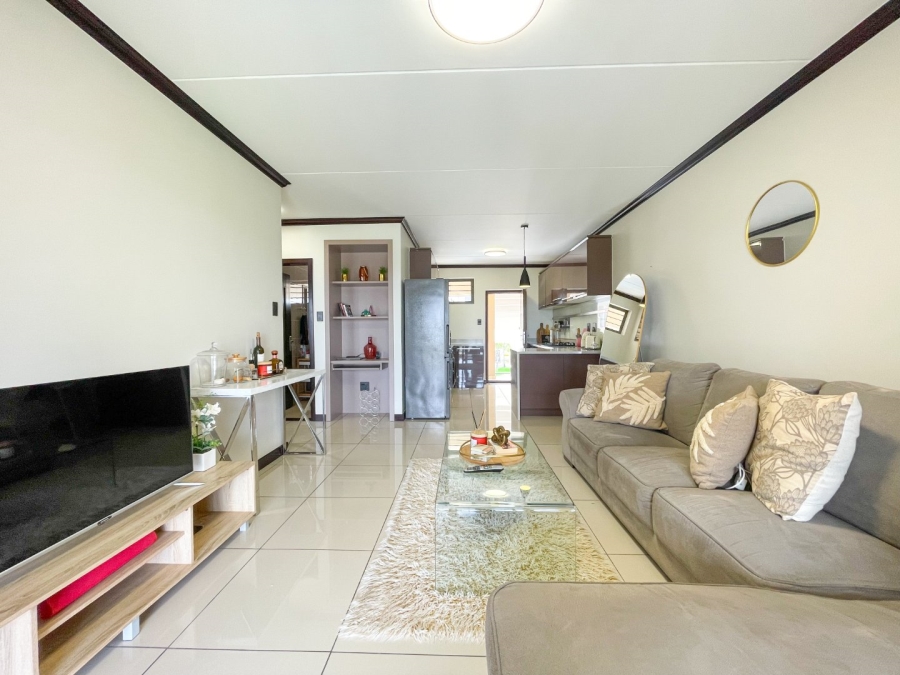 To Let 2 Bedroom Property for Rent in Blue Hills Gauteng