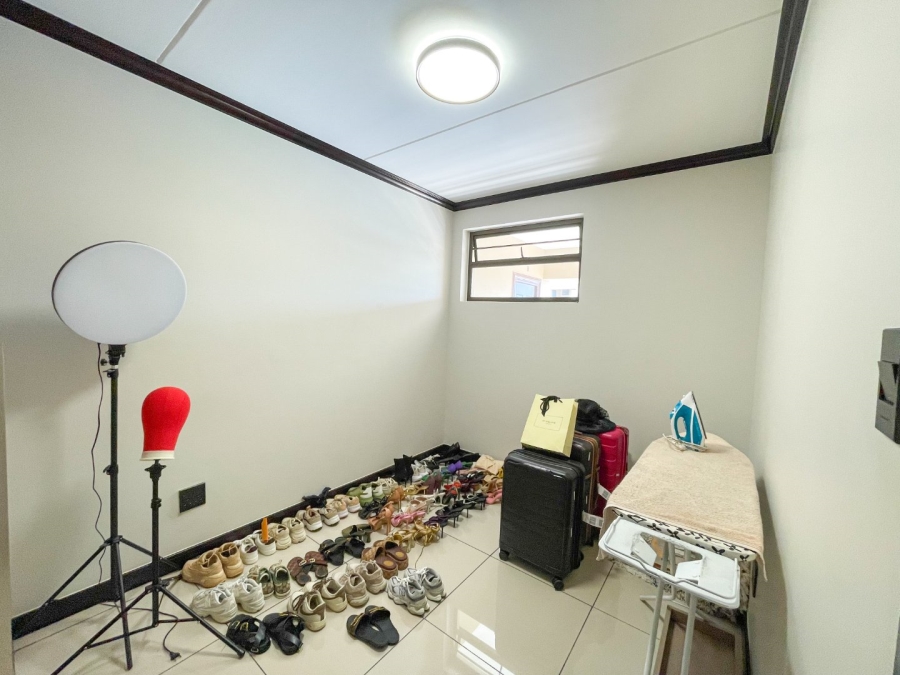 To Let 2 Bedroom Property for Rent in Blue Hills Gauteng