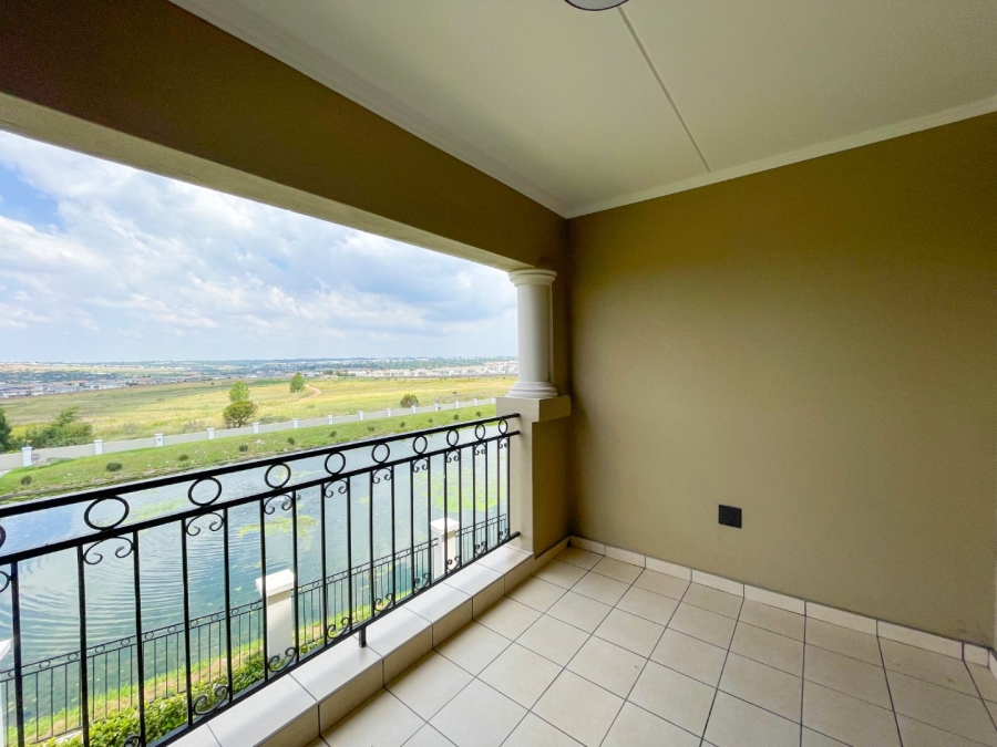 To Let 2 Bedroom Property for Rent in Blue Hills Gauteng