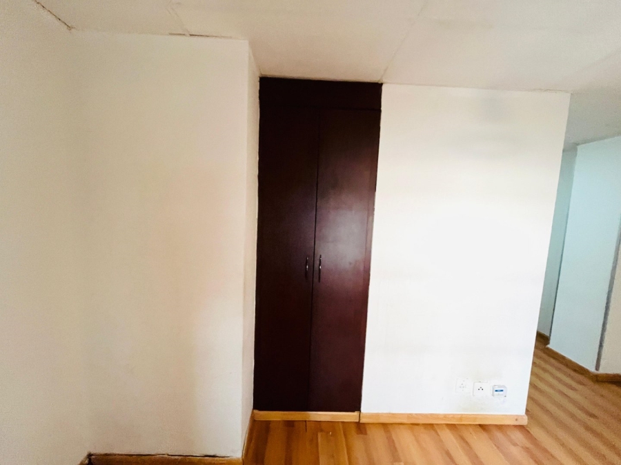 To Let 1 Bedroom Property for Rent in Marshalltown Gauteng