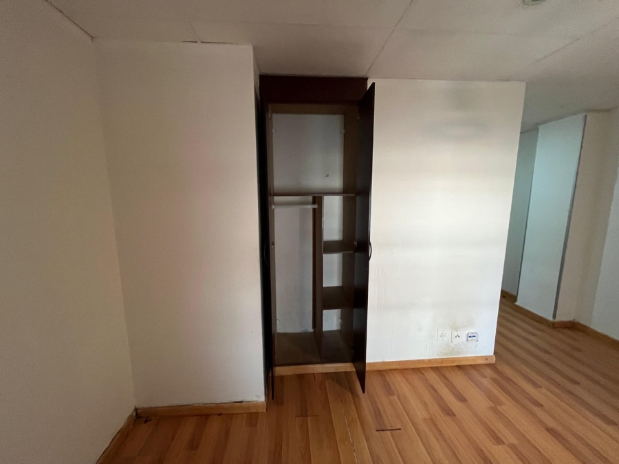 To Let 1 Bedroom Property for Rent in Marshalltown Gauteng