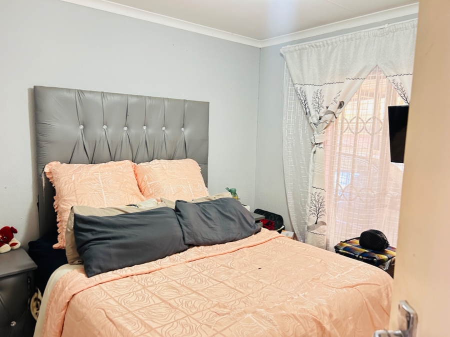 2 Bedroom Property for Sale in Sky City Gauteng