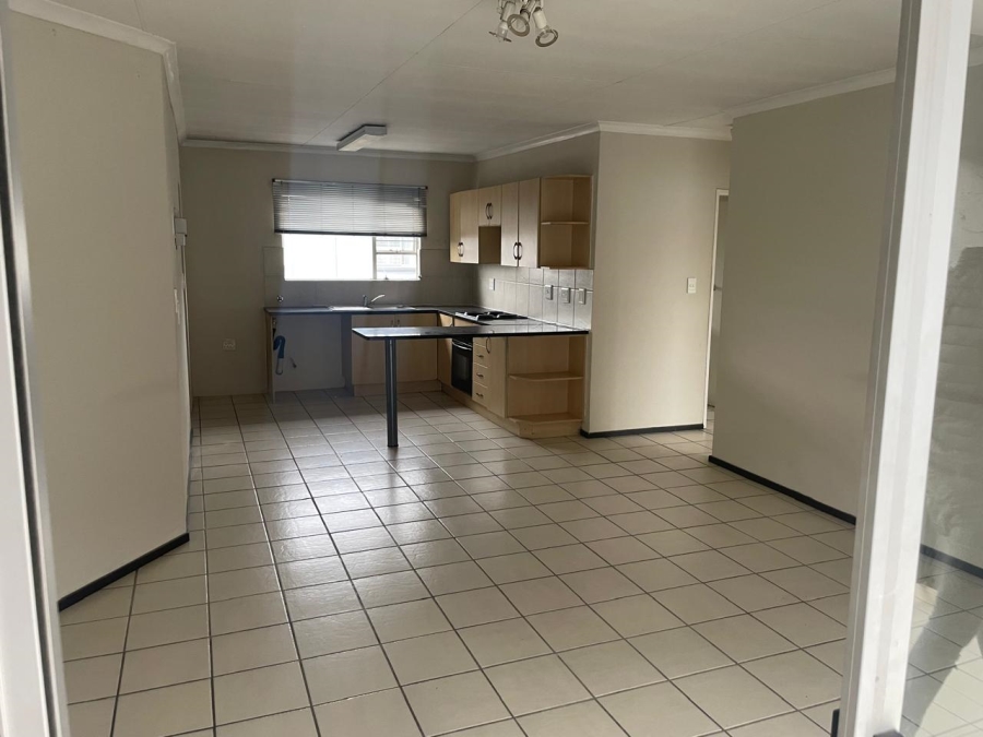To Let 2 Bedroom Property for Rent in Bardene Gauteng