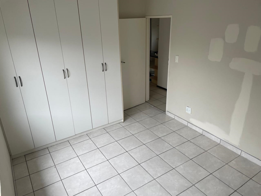 To Let 2 Bedroom Property for Rent in Bardene Gauteng