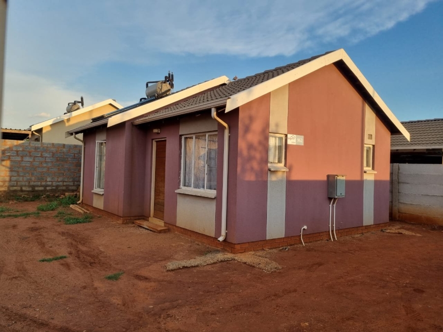 2 Bedroom Property for Sale in Sky City Gauteng