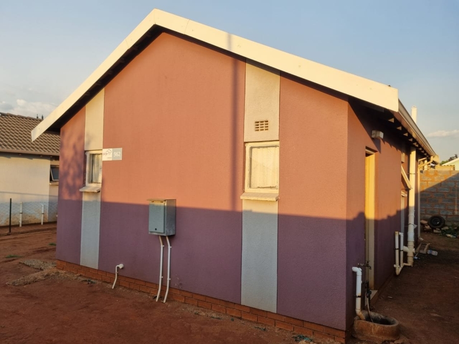 2 Bedroom Property for Sale in Sky City Gauteng