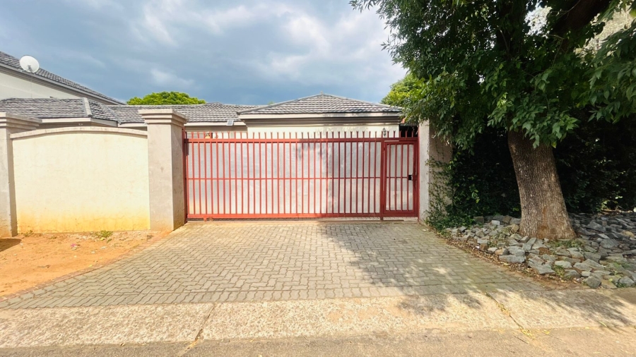 12 Bedroom Property for Sale in Capital Park Gauteng