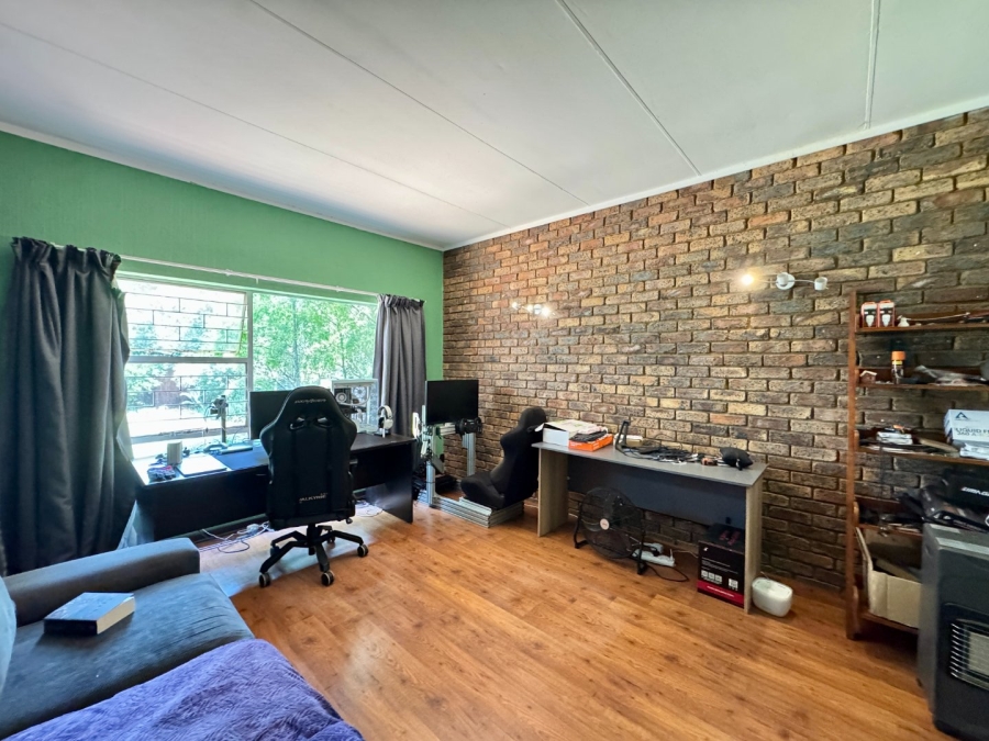 4 Bedroom Property for Sale in Lyttelton Manor Gauteng