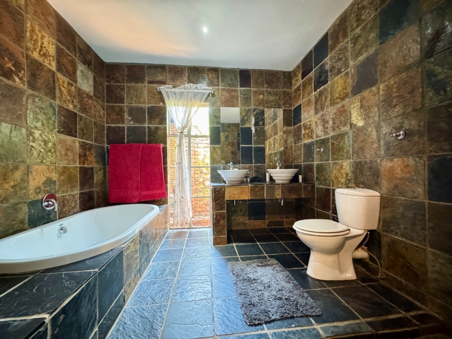 4 Bedroom Property for Sale in Lyttelton Manor Gauteng