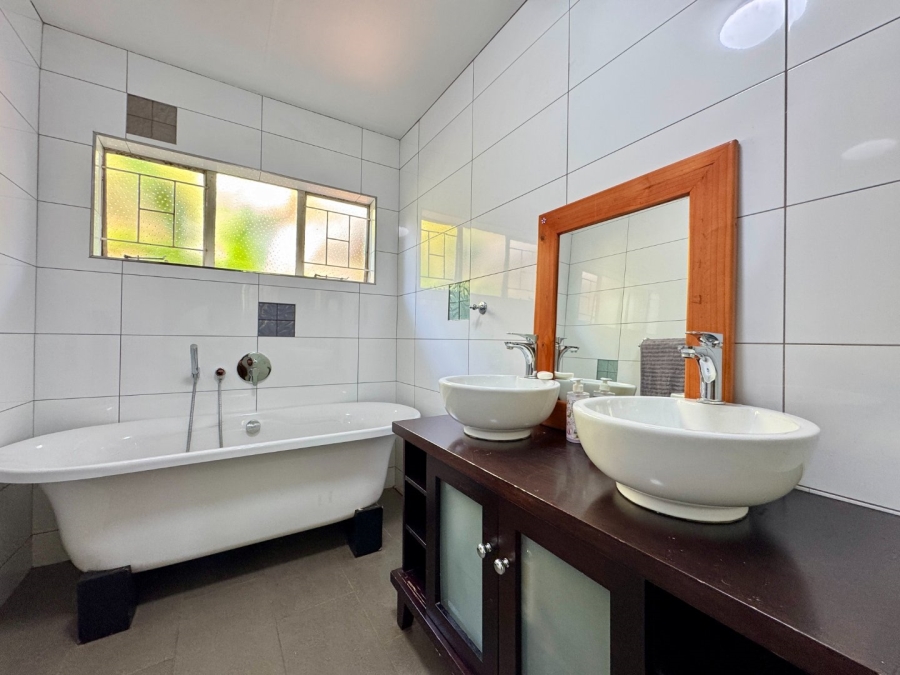 4 Bedroom Property for Sale in Lyttelton Manor Gauteng