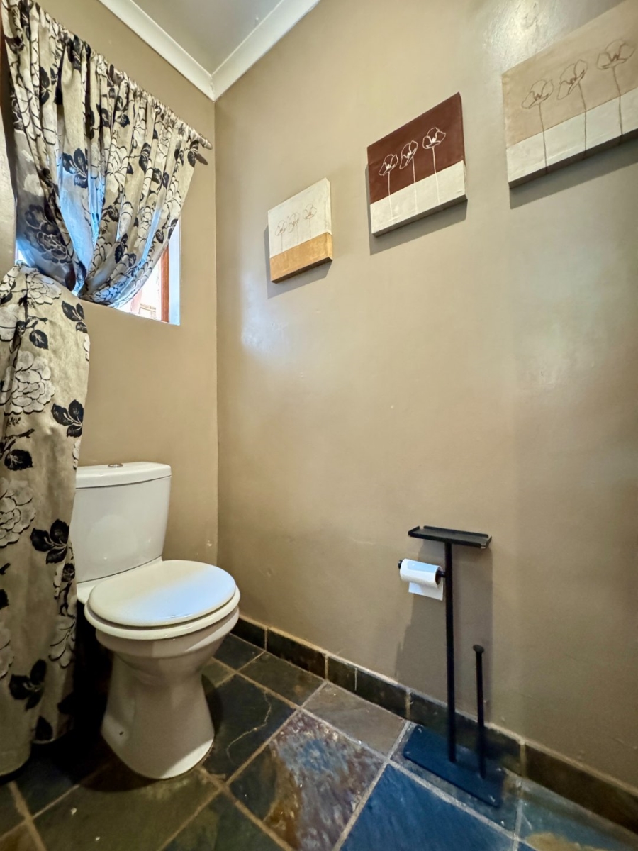 4 Bedroom Property for Sale in Lyttelton Manor Gauteng
