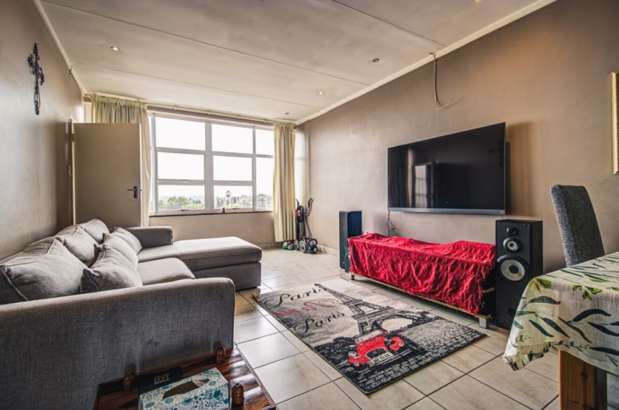 2 Bedroom Property for Sale in Dowerglen Gauteng