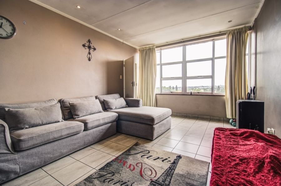 2 Bedroom Property for Sale in Dowerglen Gauteng