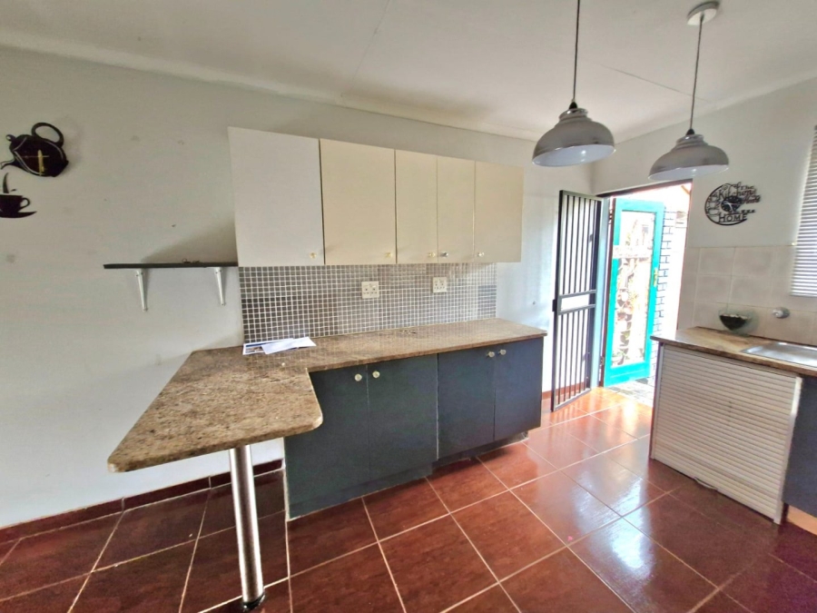 2 Bedroom Property for Sale in Annlin Gauteng