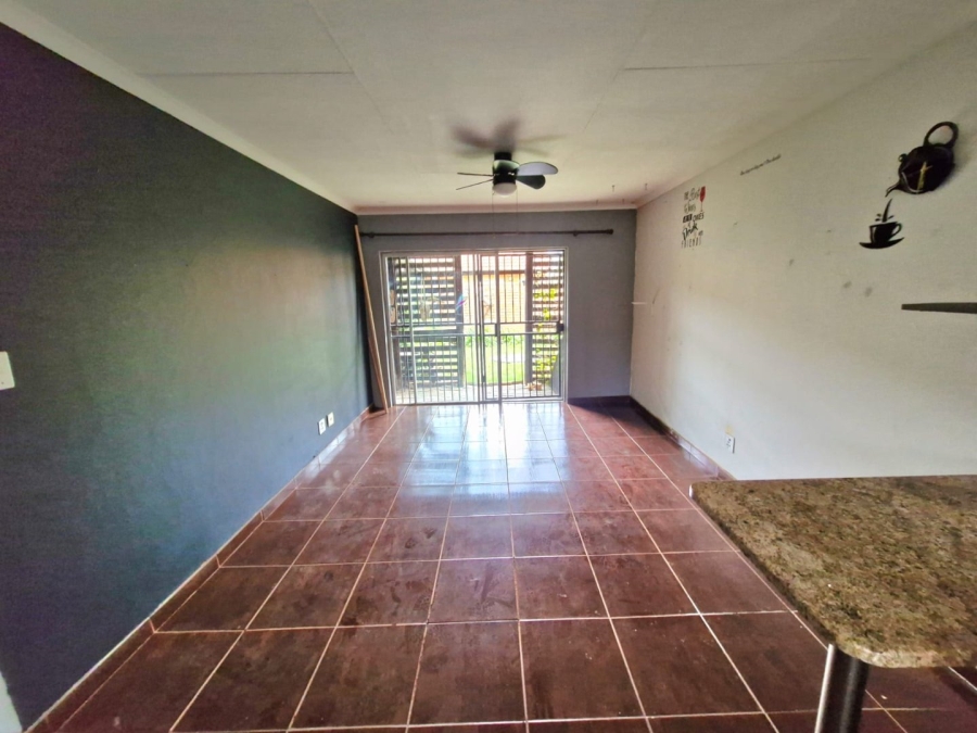 2 Bedroom Property for Sale in Annlin Gauteng
