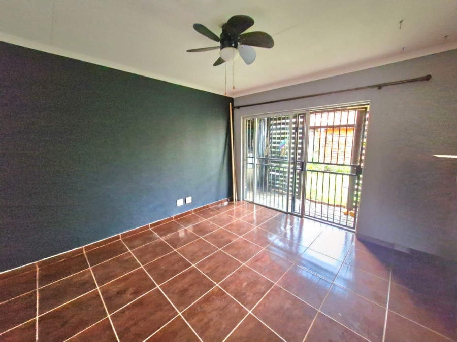2 Bedroom Property for Sale in Annlin Gauteng