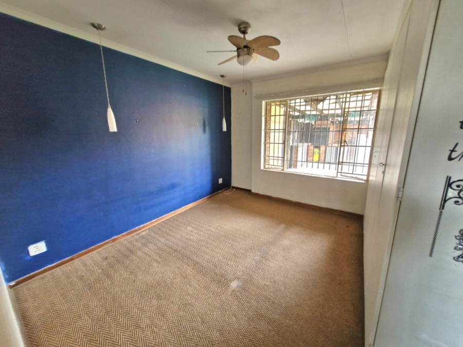 2 Bedroom Property for Sale in Annlin Gauteng