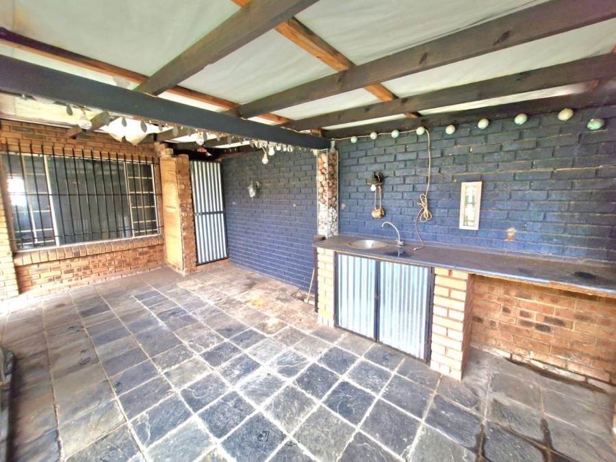 2 Bedroom Property for Sale in Annlin Gauteng