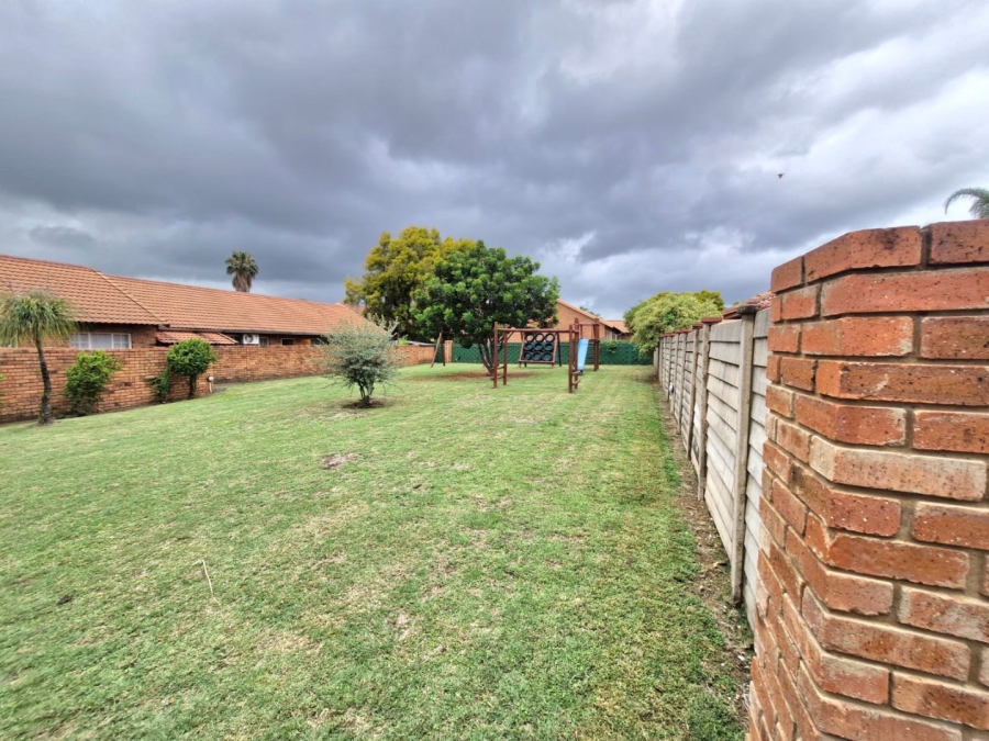 2 Bedroom Property for Sale in Annlin Gauteng
