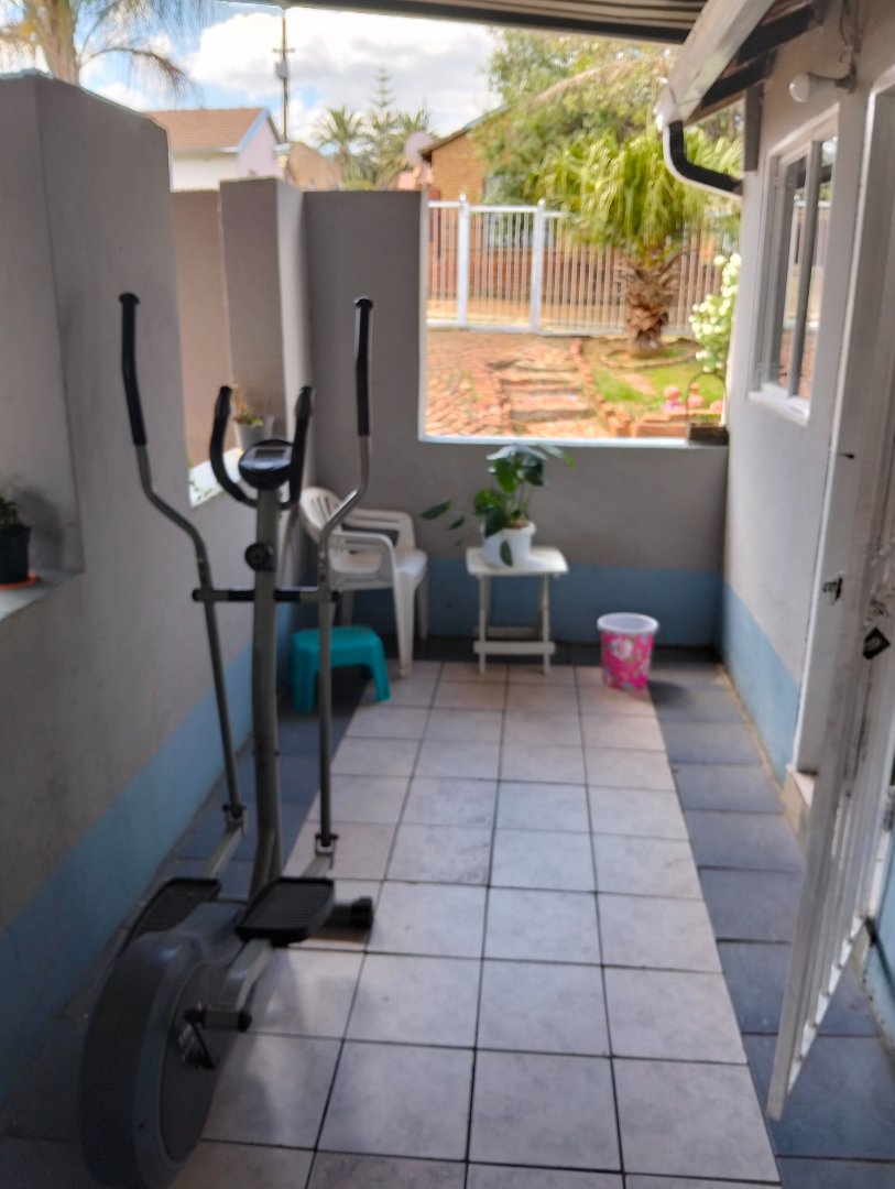 3 Bedroom Property for Sale in Lotus Gardens Gauteng