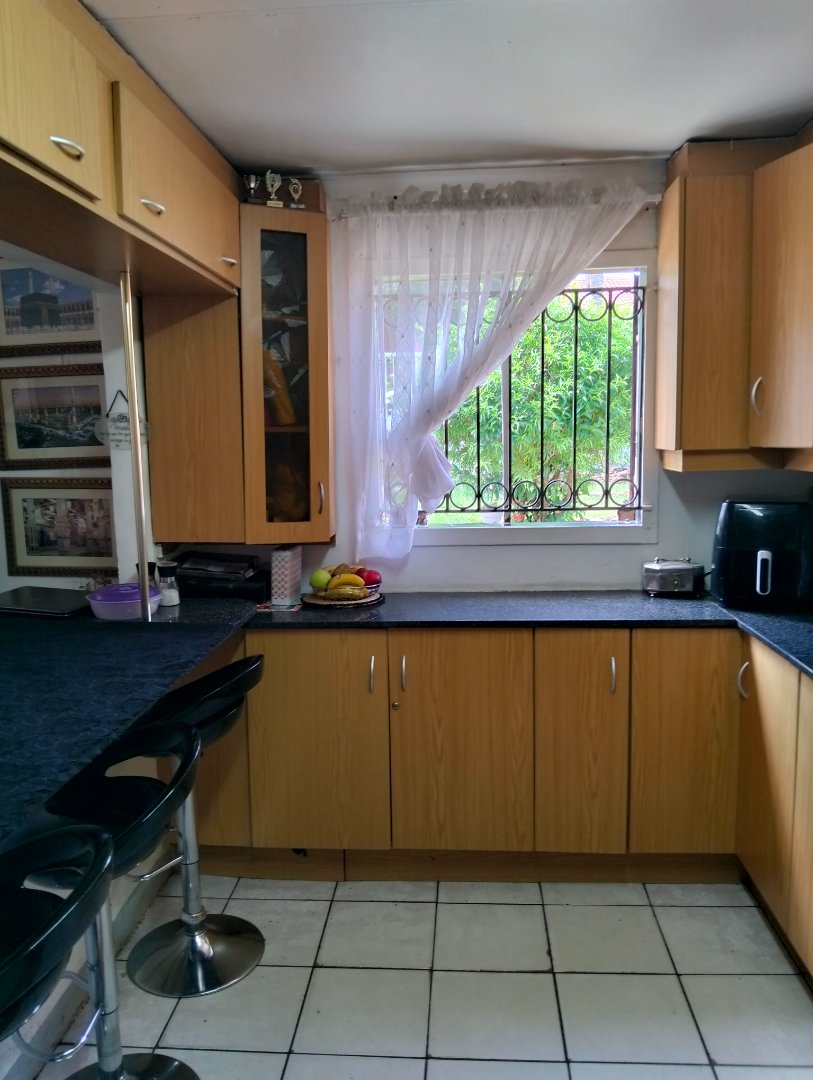 3 Bedroom Property for Sale in Lotus Gardens Gauteng