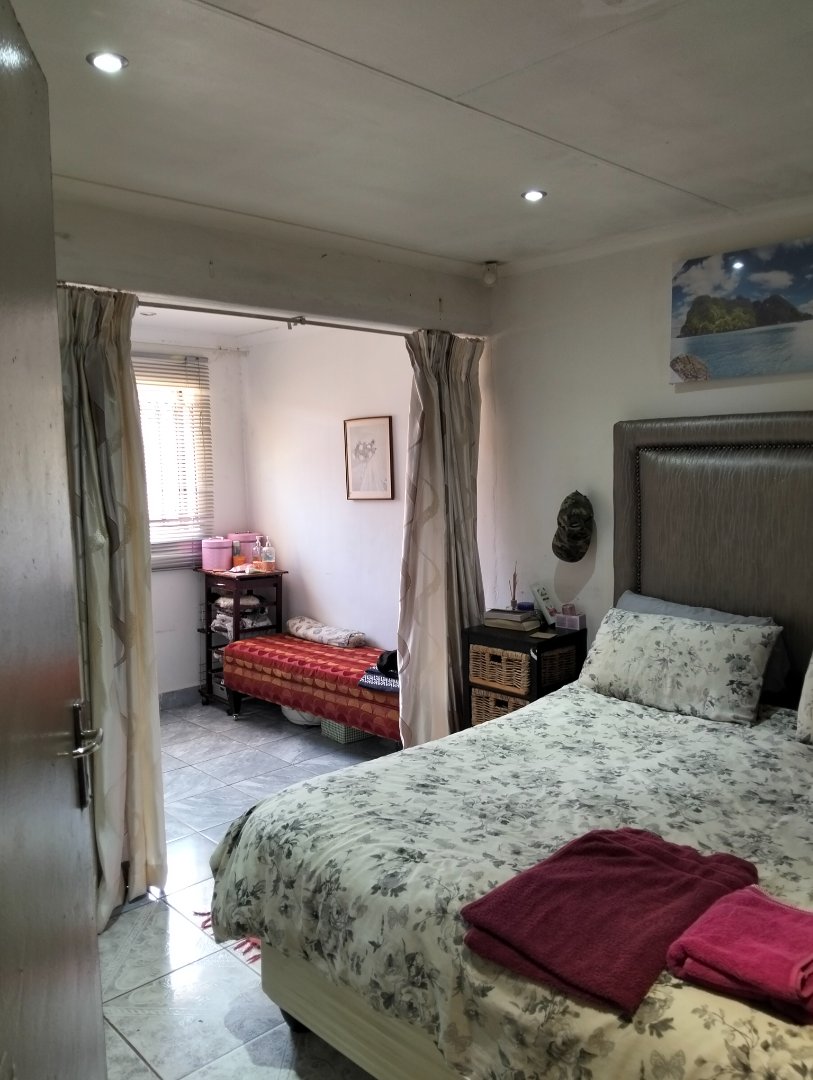 3 Bedroom Property for Sale in Lotus Gardens Gauteng