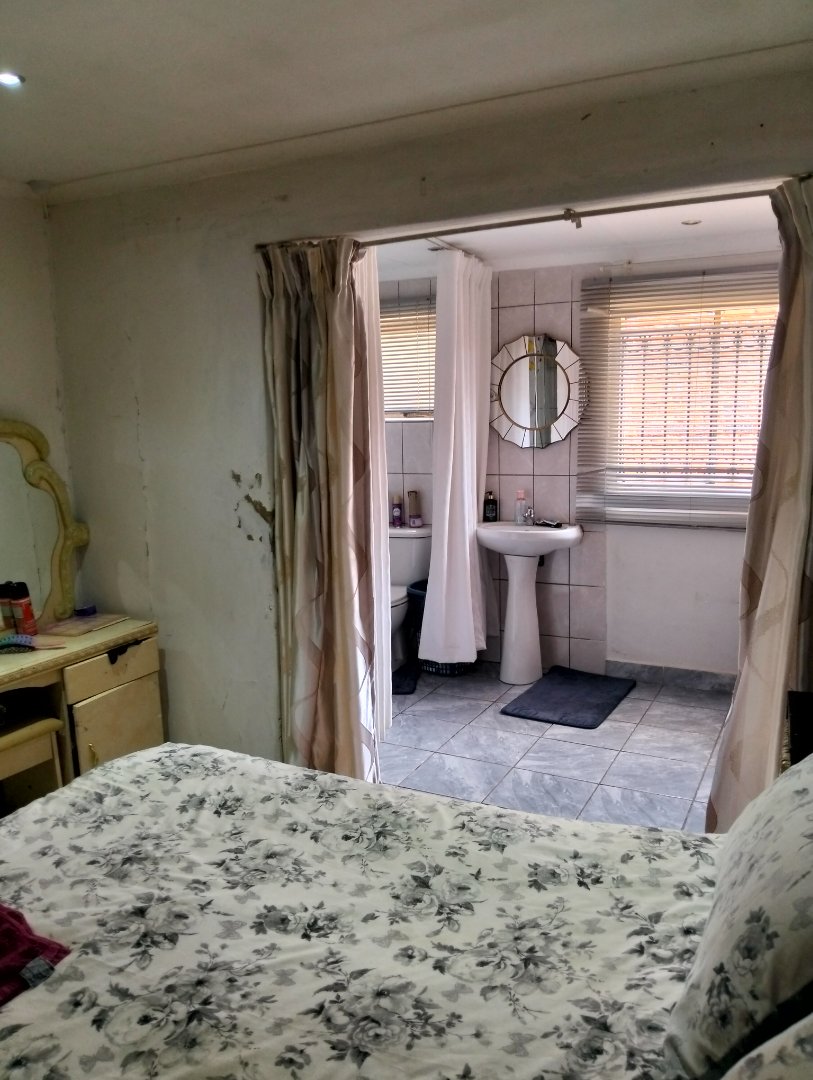 3 Bedroom Property for Sale in Lotus Gardens Gauteng