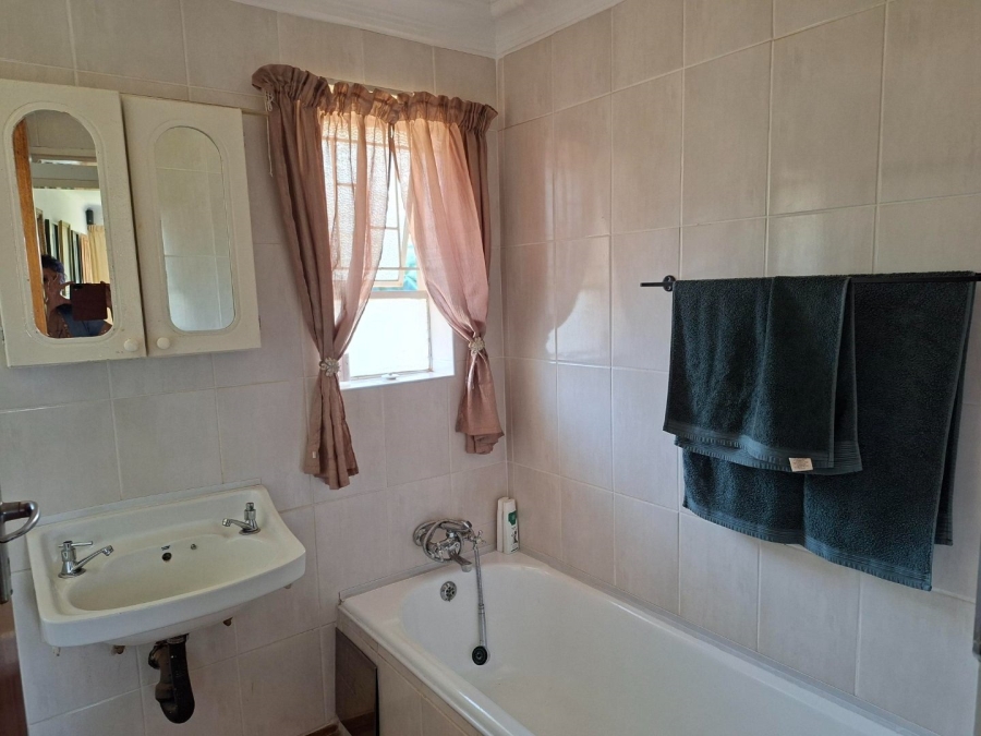 3 Bedroom Property for Sale in Montana Tuine Gauteng