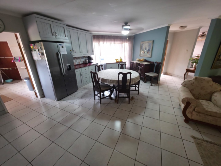 4 Bedroom Property for Sale in Annlin Gauteng