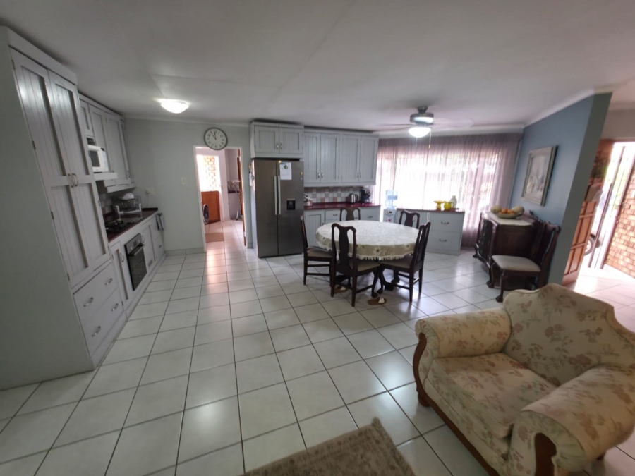 4 Bedroom Property for Sale in Annlin Gauteng