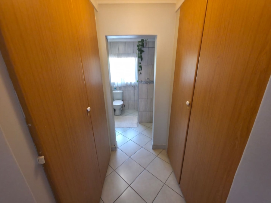 4 Bedroom Property for Sale in Annlin Gauteng